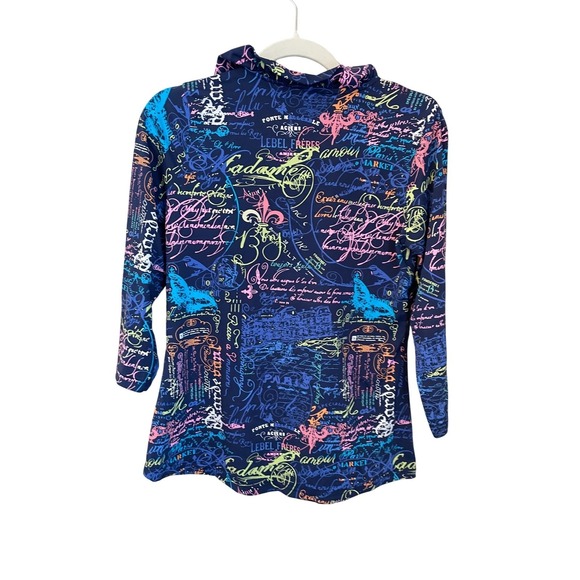 Lulu-B Size XS Ruffle V-Neck 3/4 Sleve UPF 50 Top Paris Print French Script - Picture 3 of 9
